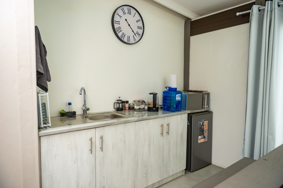 9 Bedroom Property for Sale in Nahoon Beach Eastern Cape